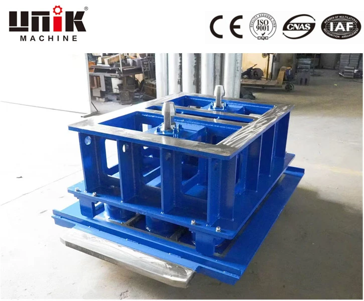 Qhob Thaiv Moulds